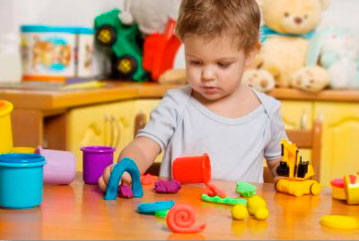 Estimulación del lenguaje a través del juego en niños de 0 a 4 años