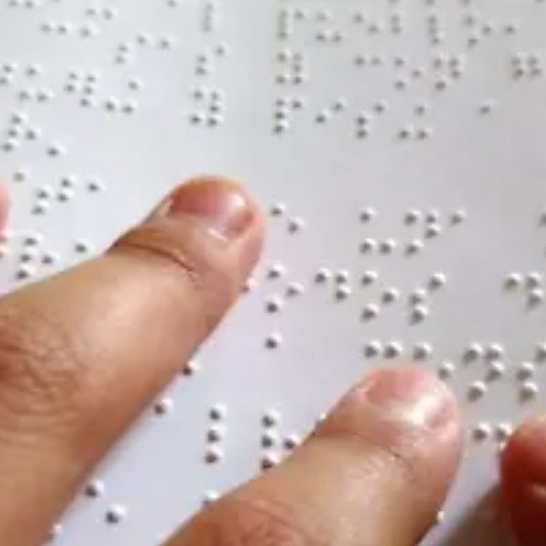 Vigencia del braille en la era digital: celebremos su bicentenario