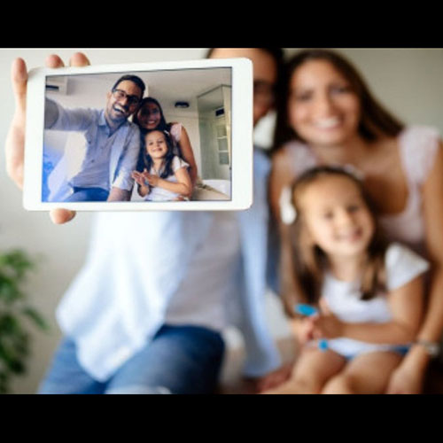 El impacto emocional en la infancia ante la exposici�n a redes sociales por parte de sus padres