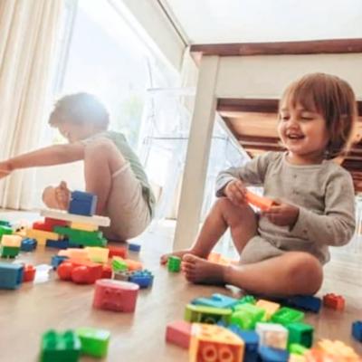 Jugar no es perder el tiempo: ni�os con agendas llenas, infancias con poco espacio