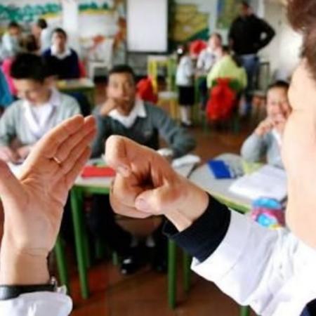 Tertulia 1: �mbito educativo. 
