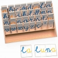Caja de madera con tres alfabetos de cartn